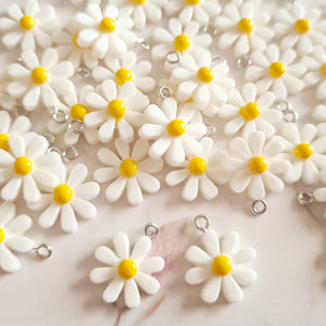 White Daisy Charms